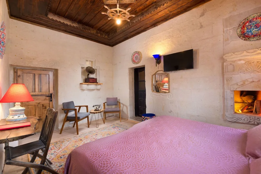 Standard Tek Büyük Yataklı Oda