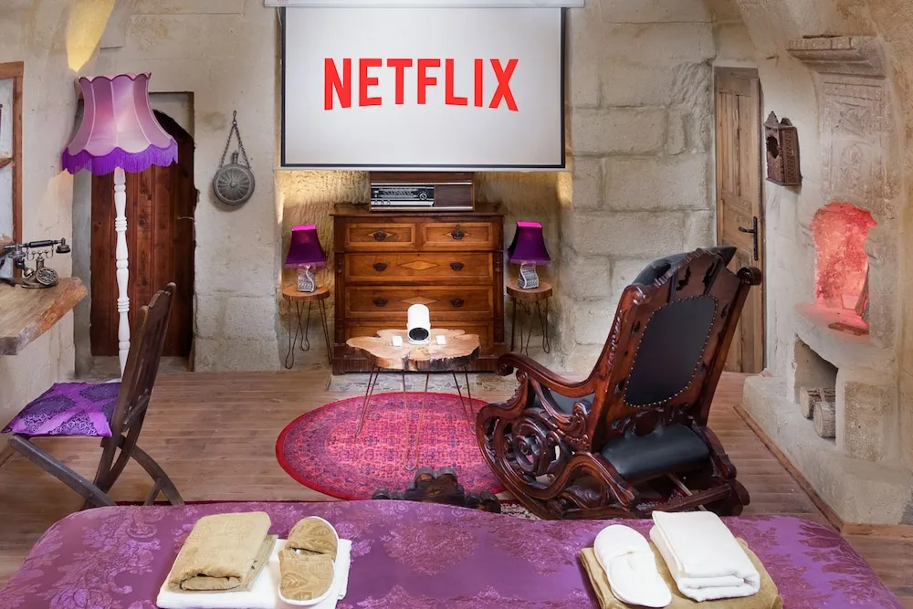 Premium Tek Büyük Yataklı Oda