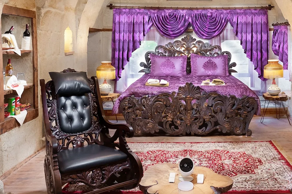 Premium Tek Büyük Yataklı Oda