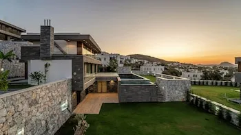 7 Deluxe - Baştan Çıkaran Stil ve Dinginlik