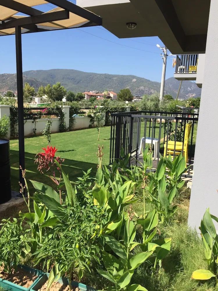 Superior Oda, Balkon, Bahçe Manzaralı