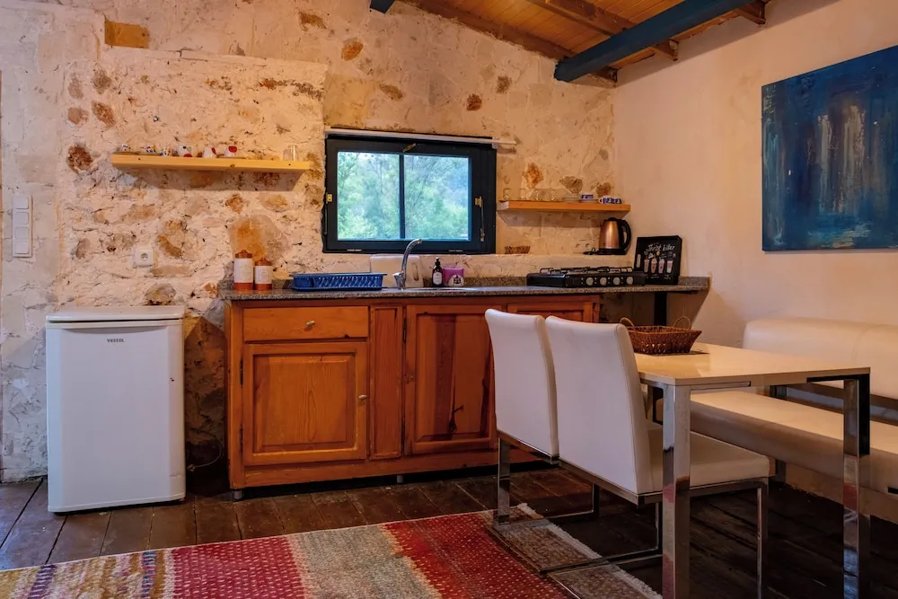 Traditional Kır Evi