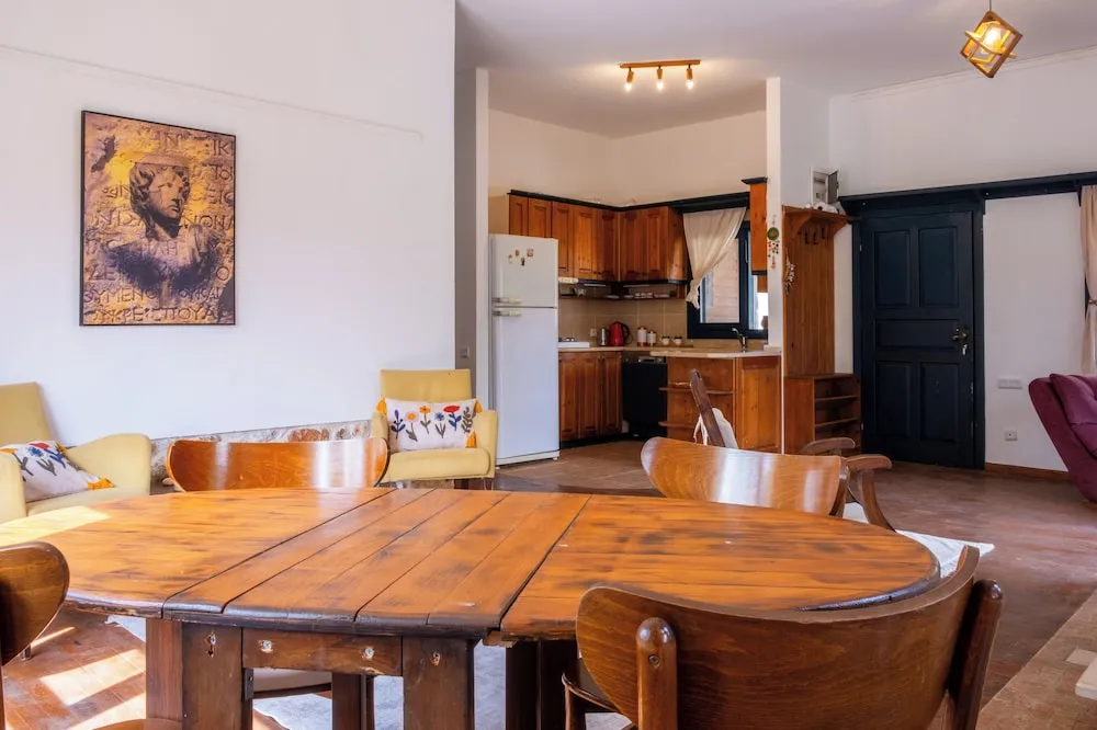 Traditional Ağaç Ev