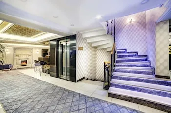 Ayasultan Hotel