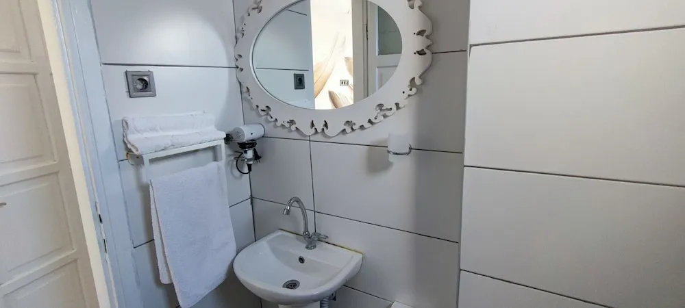 Deluxe Üç Kişilik Oda