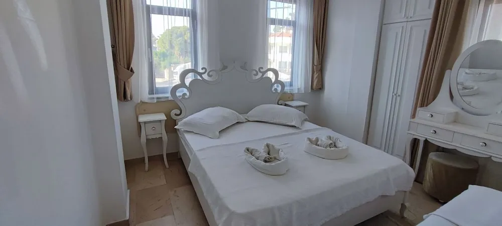 Deluxe Üç Kişilik Oda