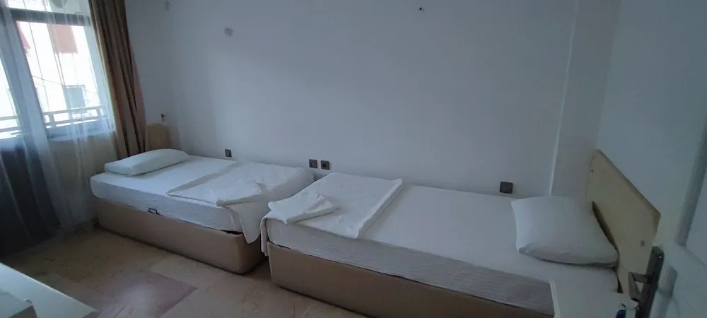Economy İki Ayrı Yataklı Oda