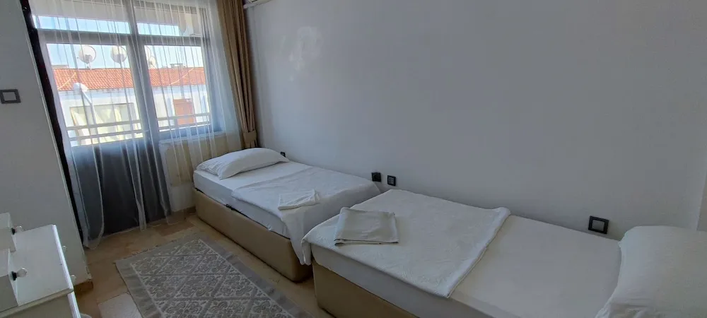 Economy İki Ayrı Yataklı Oda