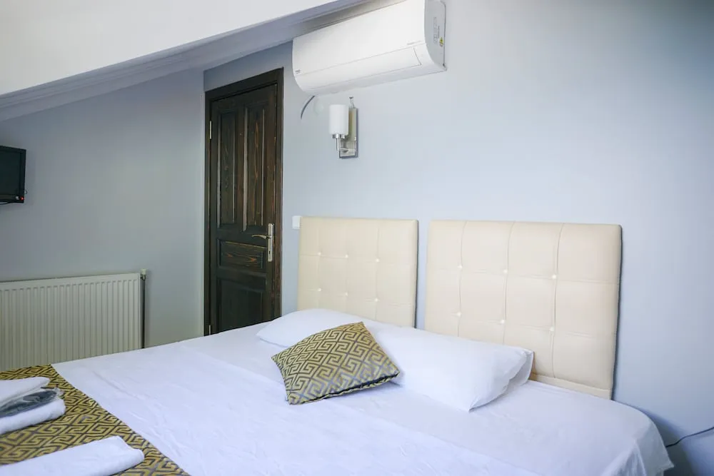 Standart Deniz Manzarali Oda