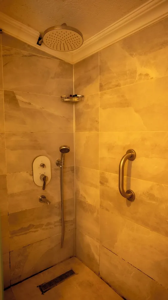 Standard Çatı Katı (Loft), 1 Büyük (Queen) Boy Yatak ve Çekyat, Balkon