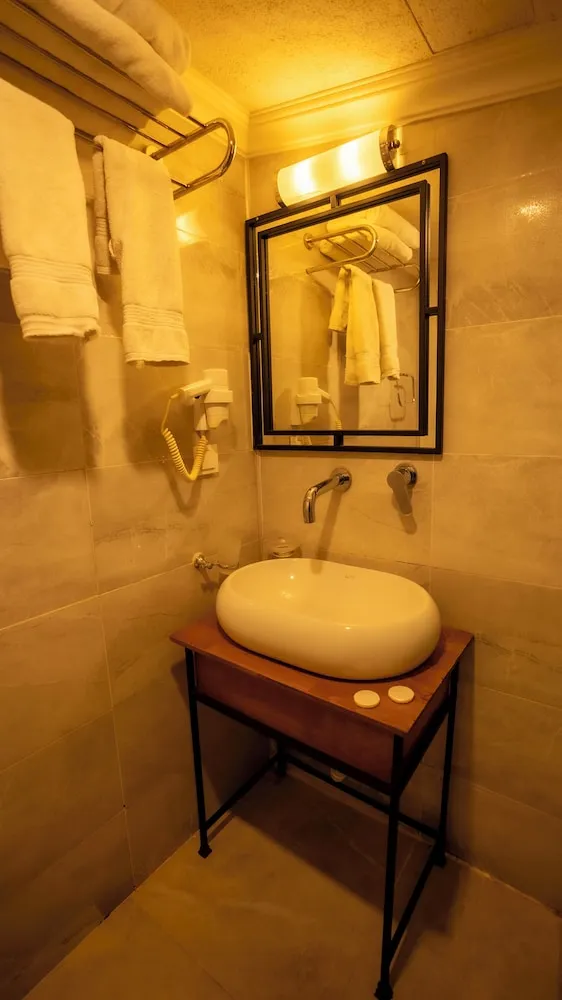 Standard Çatı Katı (Loft), 1 Büyük (Queen) Boy Yatak ve Çekyat, Balkon