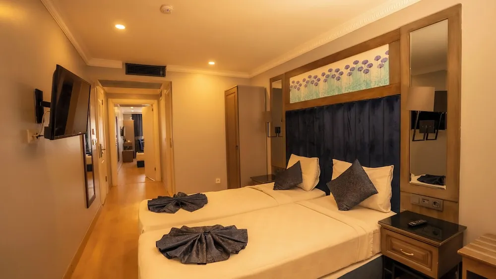 Family Oda, Şehir Manzaralı