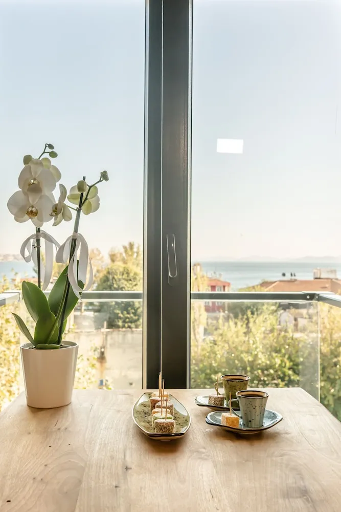 Deluxe Tek Büyük Yataklı Oda, Deniz Manzaralı