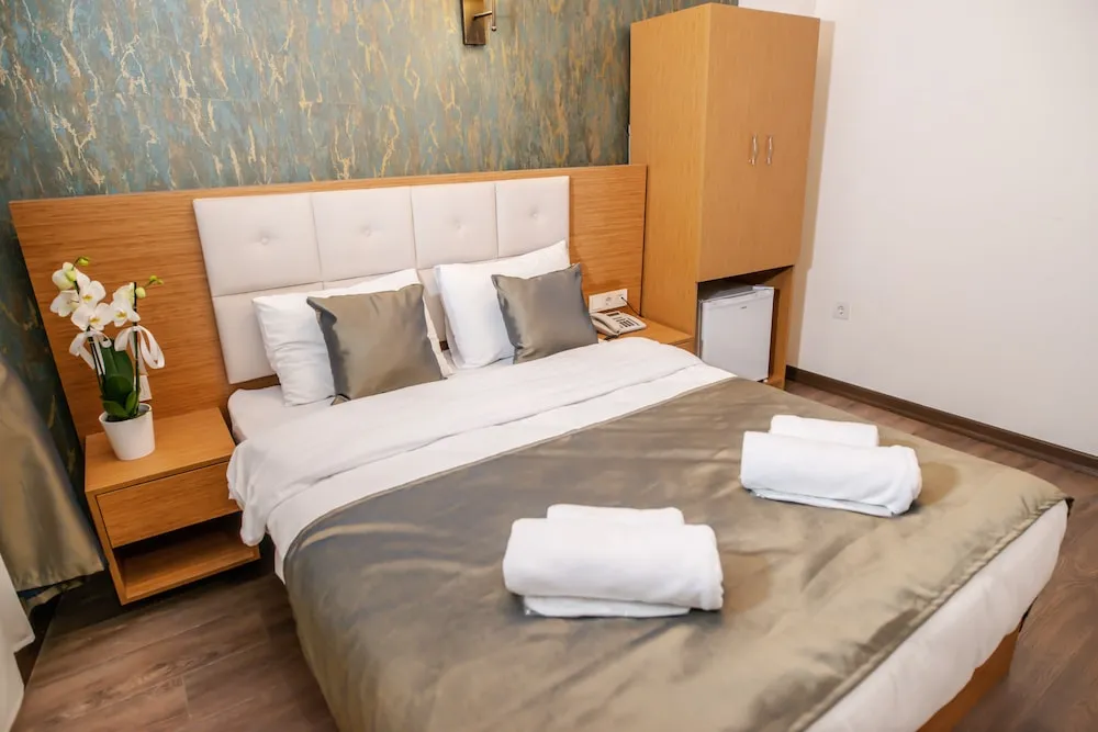 Economy Tek Büyük Yataklı Oda