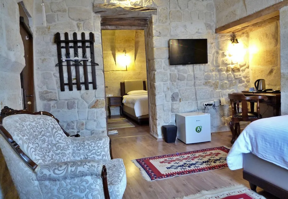 Deluxe Twin Suite