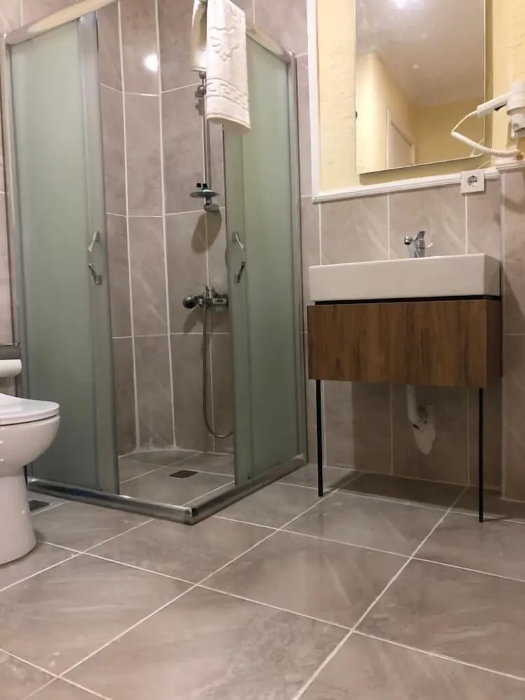 Standard Üç Kişilik Oda