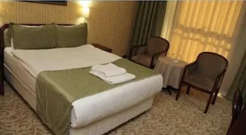 Ayma Hotel
