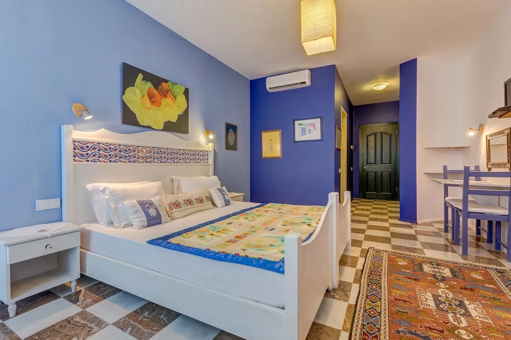 Tek Büyük Yataklı Oda, Balkon
