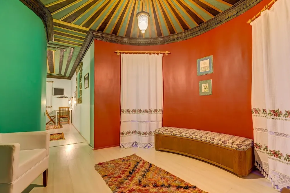 Corner Room With Balcony
