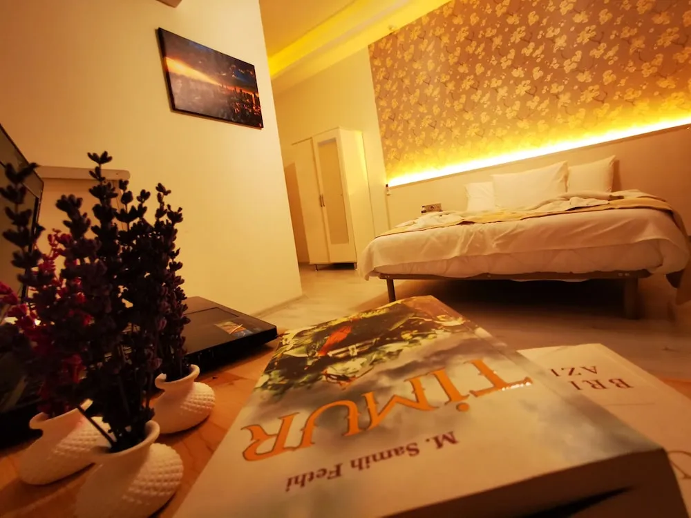 Deluxe Tek Büyük Yataklı Oda