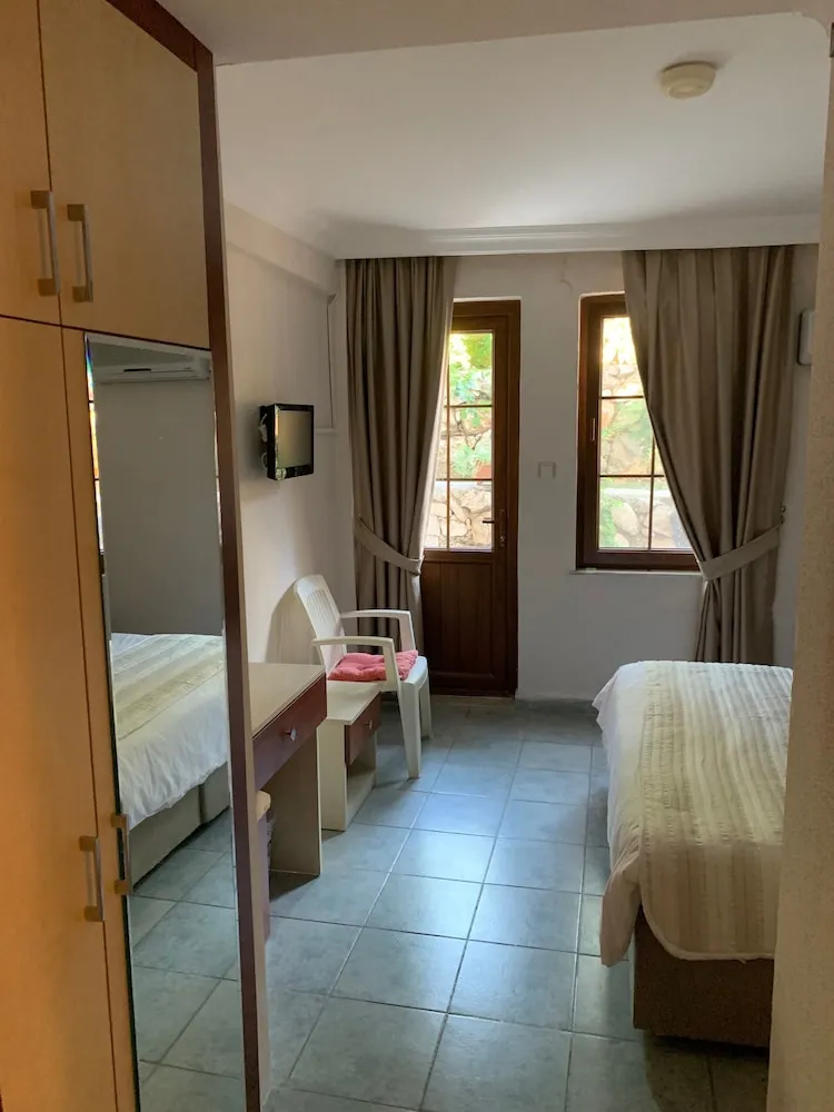 Economy Tek Büyük Yataklı Oda