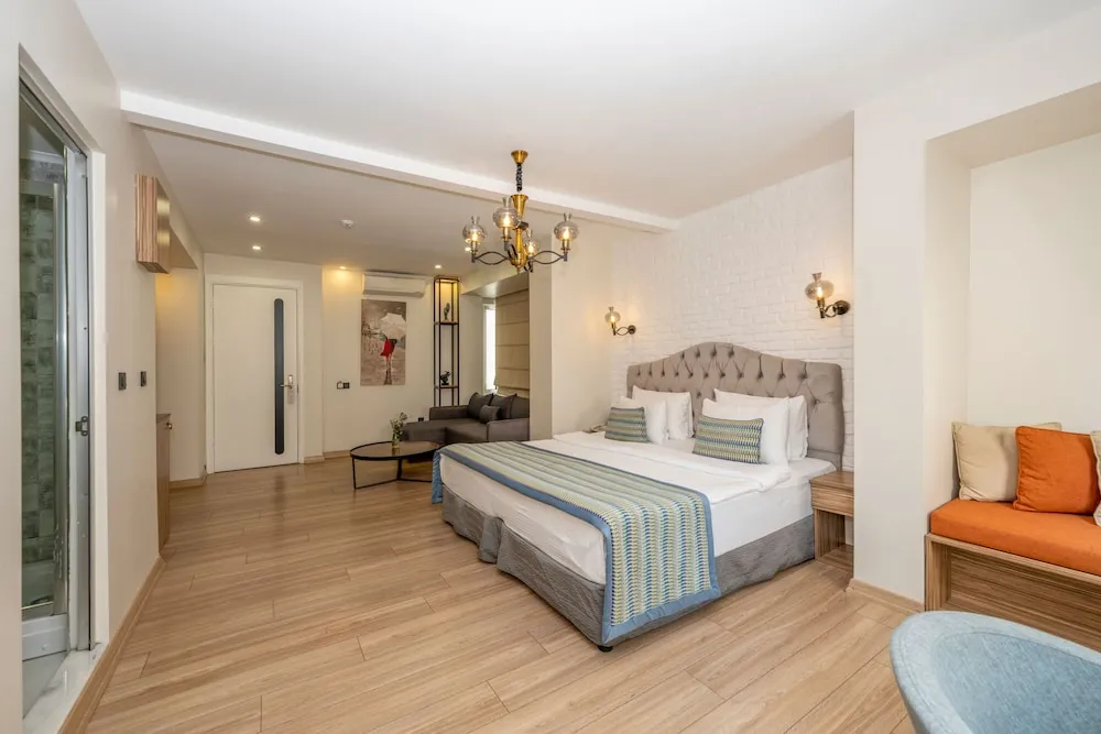 King Room