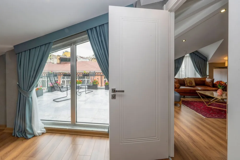 Deluxe Çatı Katı Süiti (Penthouse)