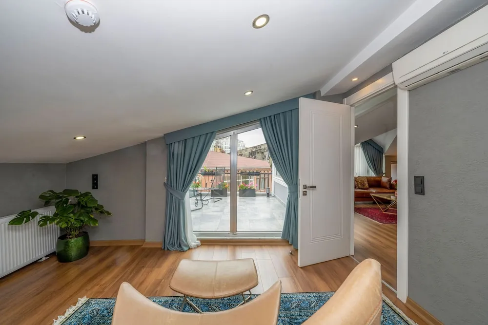 Deluxe Çatı Katı Süiti (Penthouse)