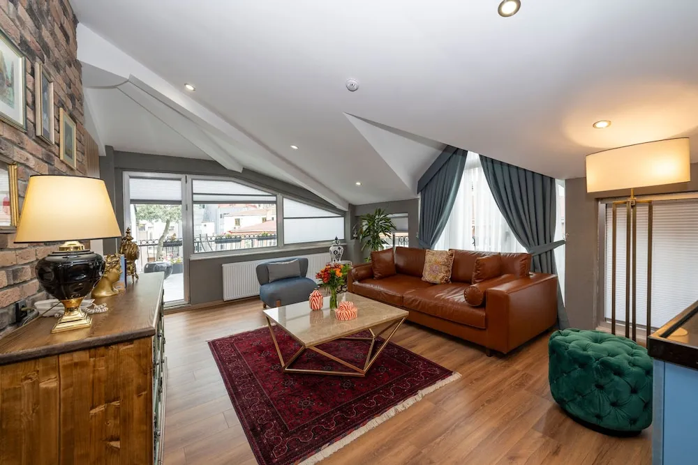 Deluxe Çatı Katı Süiti (Penthouse)