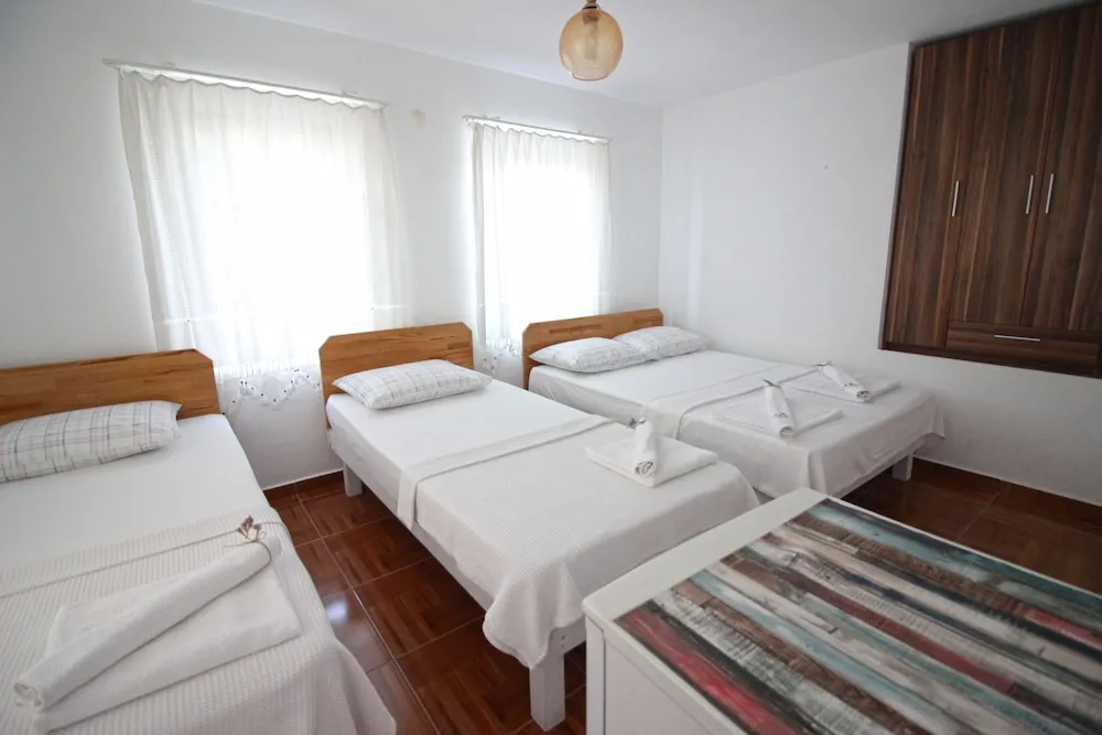 Standard Dört Kişilik Oda, Deniz Manzaralı