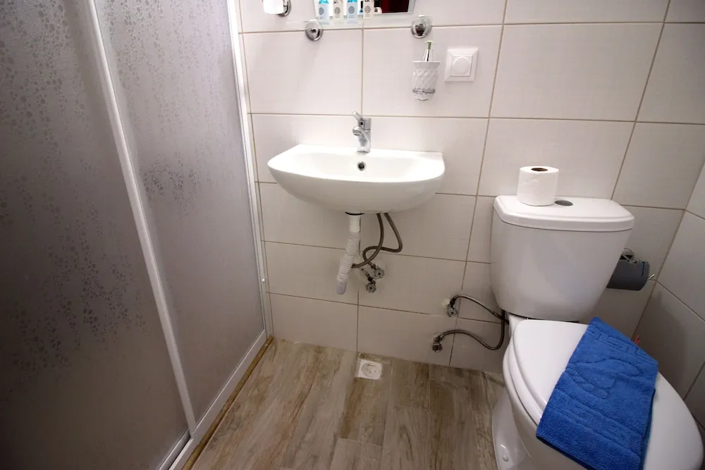 Standard Tek Büyük Yataklı Oda, Bahçe Manzaralı