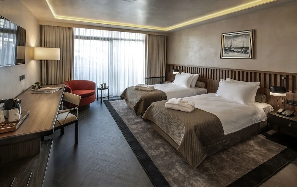 Deluxe Tek Büyük veya İki Ayrı Yataklı Oda