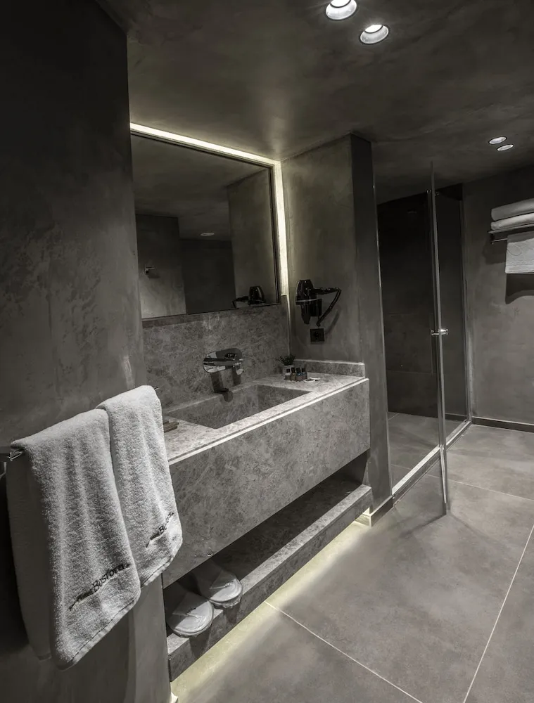 Deluxe Tek Büyük veya İki Ayrı Yataklı Oda, Köşe