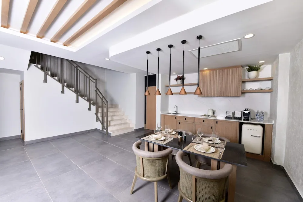 CASITA by Ethno 1+1