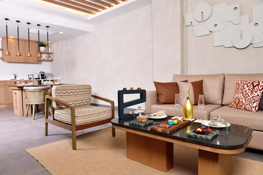 CASITA by Ethno 1+1