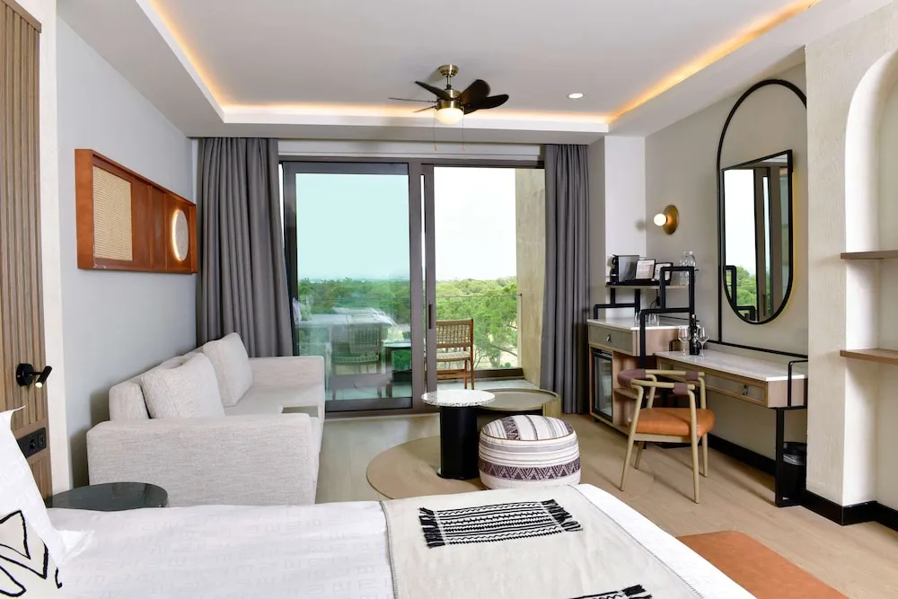 Deluxe Room Forest View