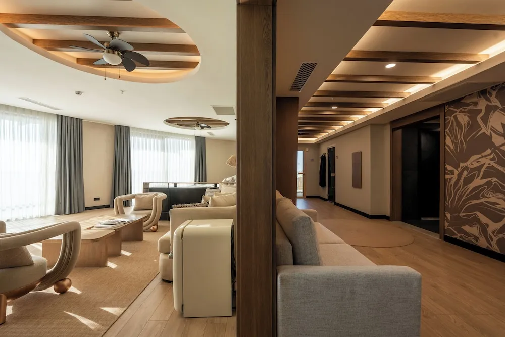 Ethno Suite Sea View