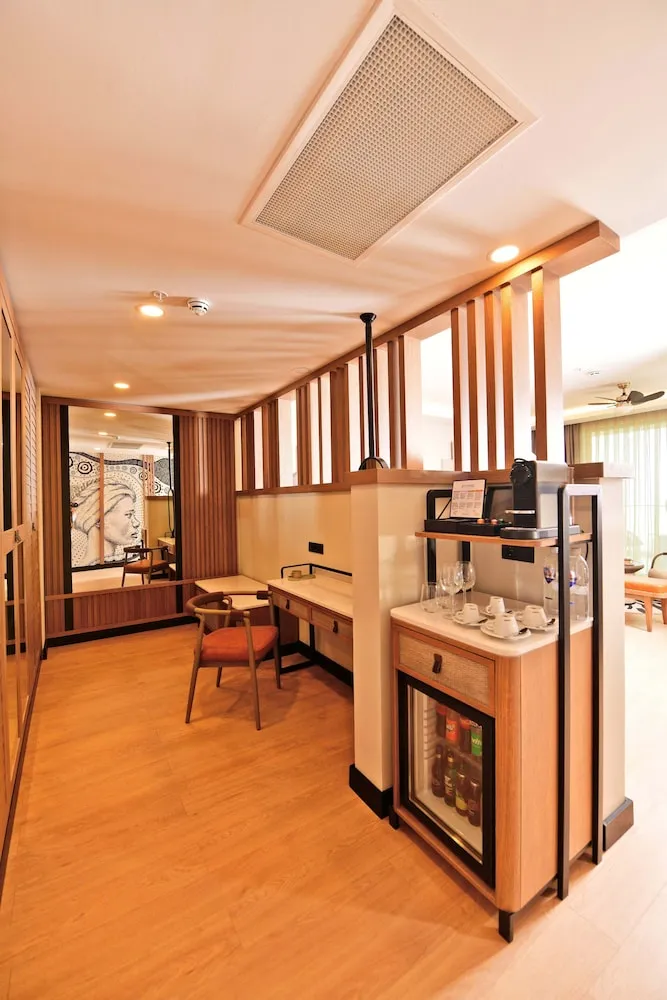 Superior Whirlpool Room Forest View