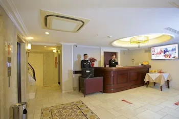 Emporium Hotel