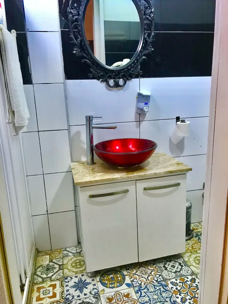 Standard Tek Büyük Yataklı Oda, Bahçe Manzaralı