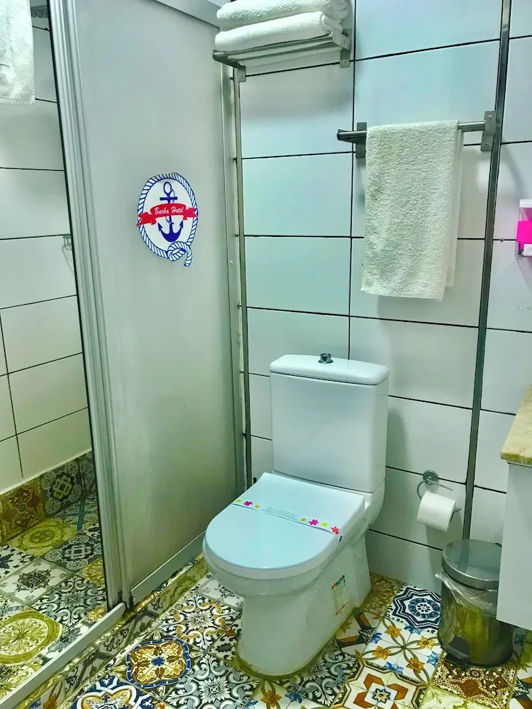 Standard Üç Kişilik Oda, Deniz Manzaralı