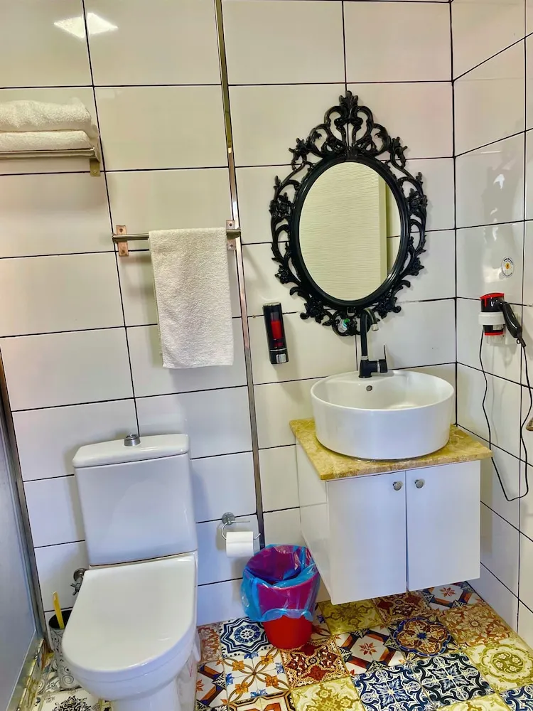 Standard Üç Kişilik Oda, Deniz Manzaralı