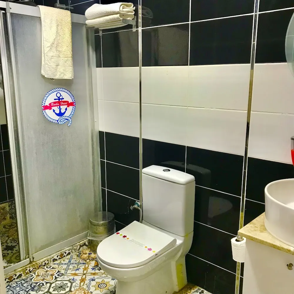 Standard Üç Kişilik Oda, Bahçe Manzaralı