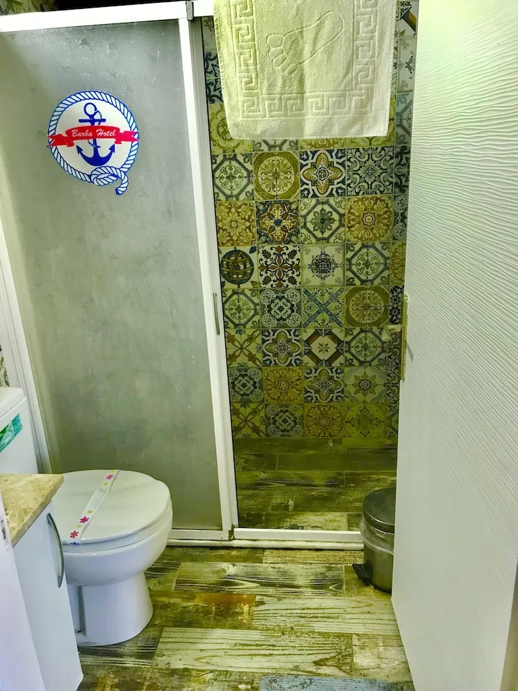 Standard Üç Kişilik Oda, Bahçe Manzaralı