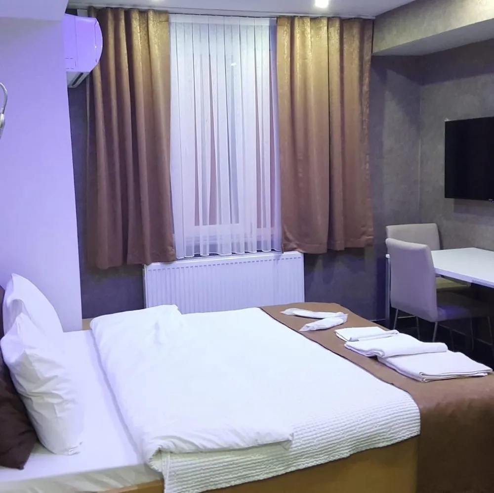 Deluxe Double or Twin Room with Sea View