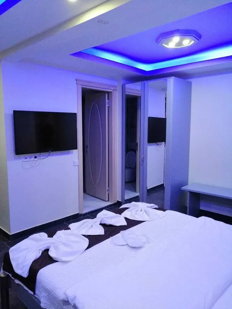 Deluxe Double or Twin Room with Sea View