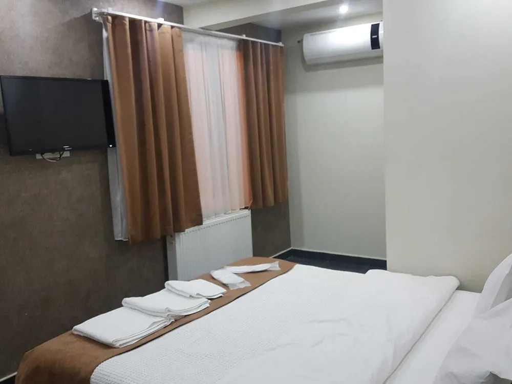 Deluxe Double or Twin Room with Sea View
