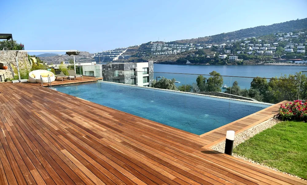 Luxury Villa