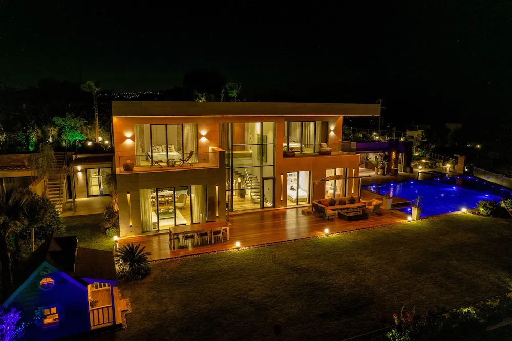 Luxury Villa