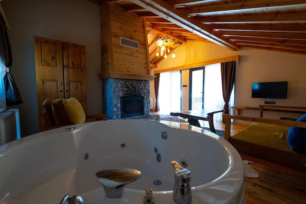 Deluxe Bungalov